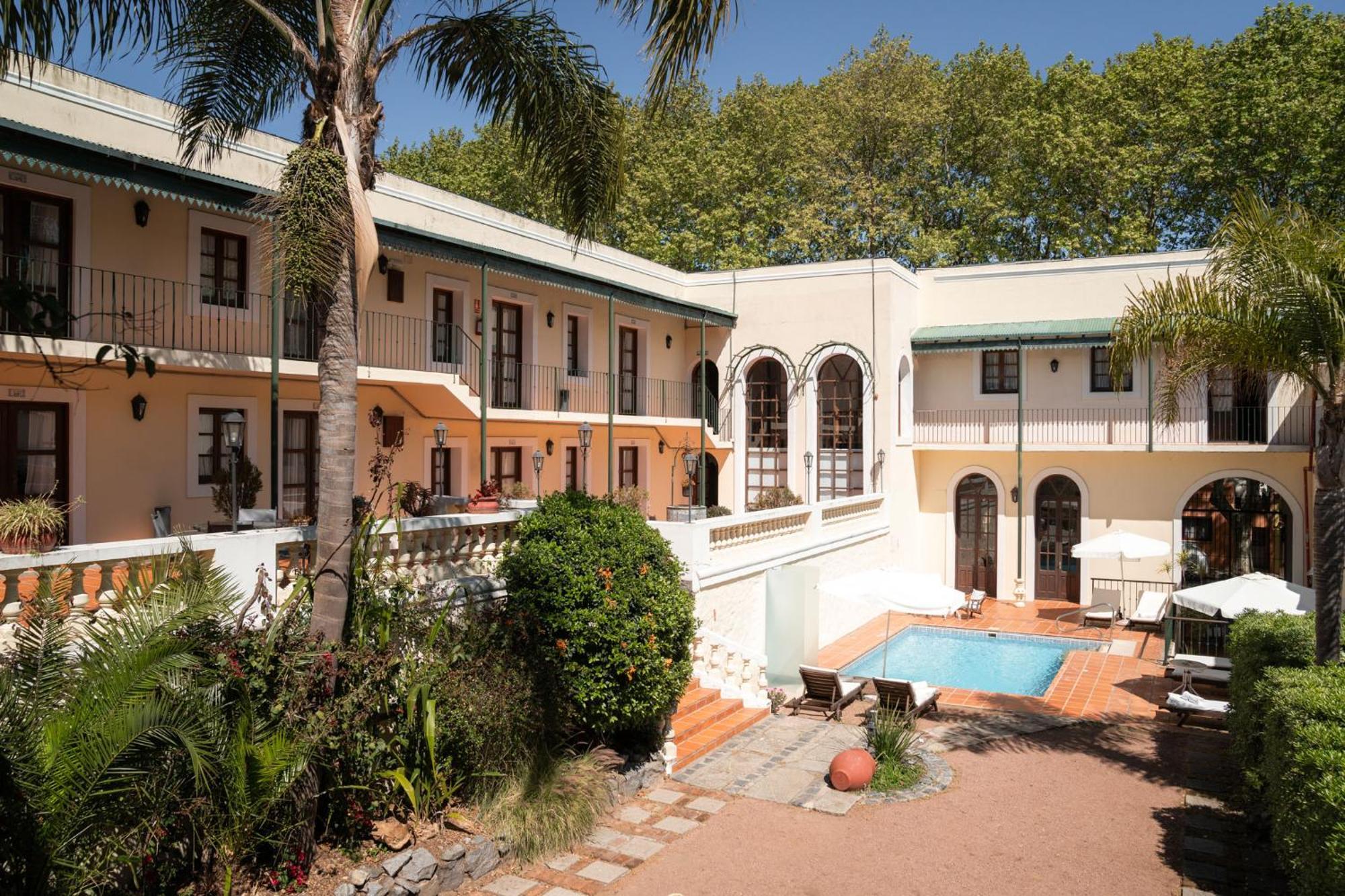 Don Antonio Posada Colonia del Sacramento Exterior foto